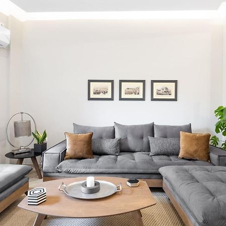 Deluxe 3-Bdrm Urban-Industrial Apt At Acropolis Athens Luaran gambar